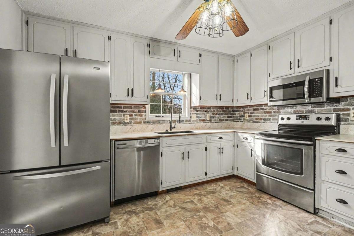 1003 Darvin Lane Kennesaw - Photo 11