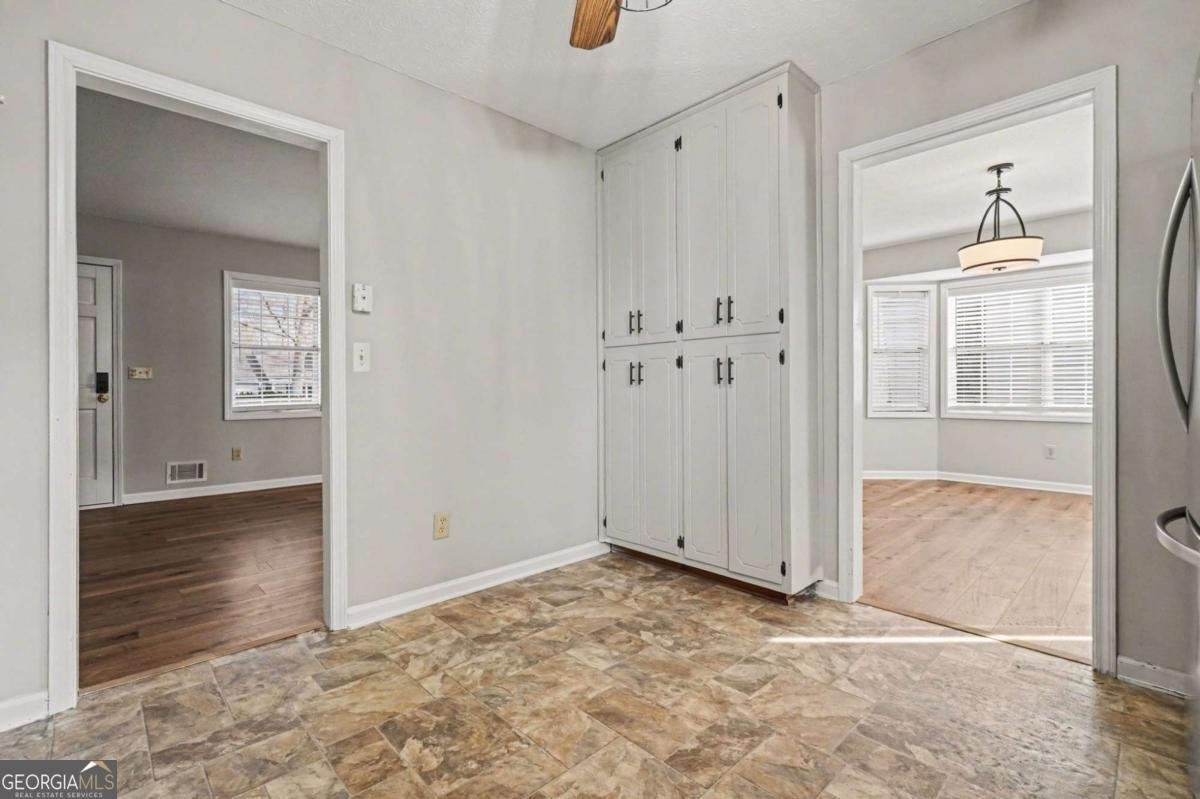 1003 Darvin Lane Kennesaw - Photo 12