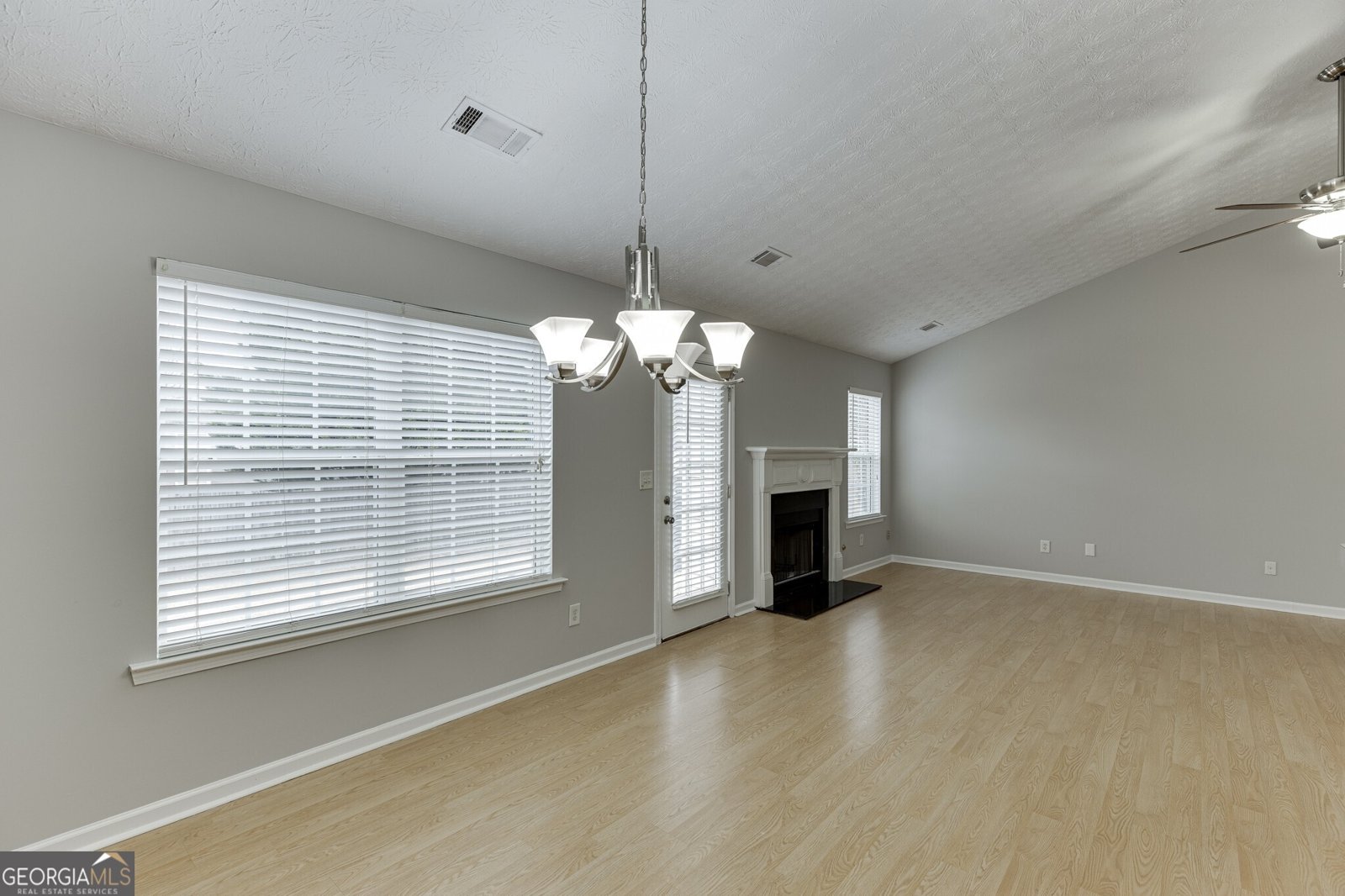 3561 Bogan Mill Road Buford - Photo 12