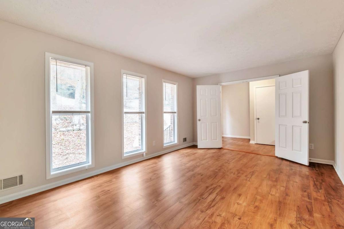 5900 Simone Drive Stone Mountain - Photo 10