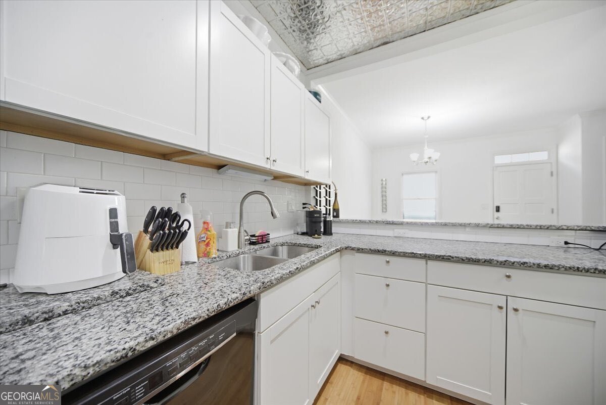 2215 Spring Walk Court Atlanta - Photo 13