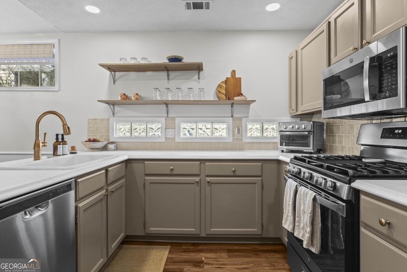 261 Dennis Drive Alpharetta - Photo 12