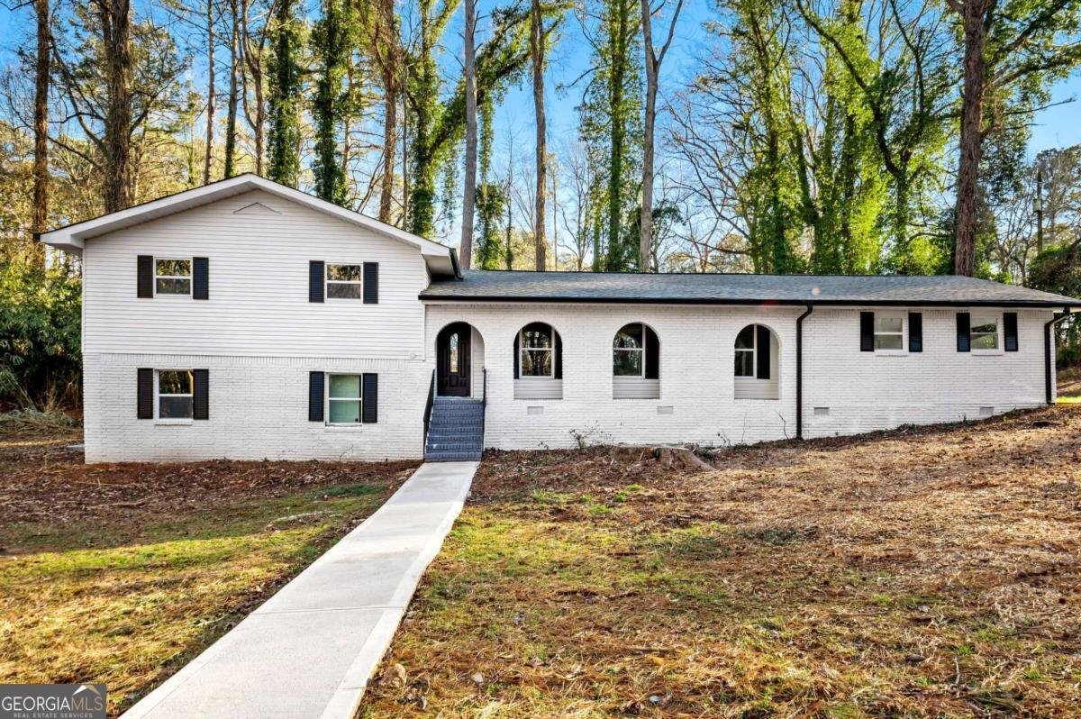 5169 Oxbow Road Stone Mountain - Photo 1