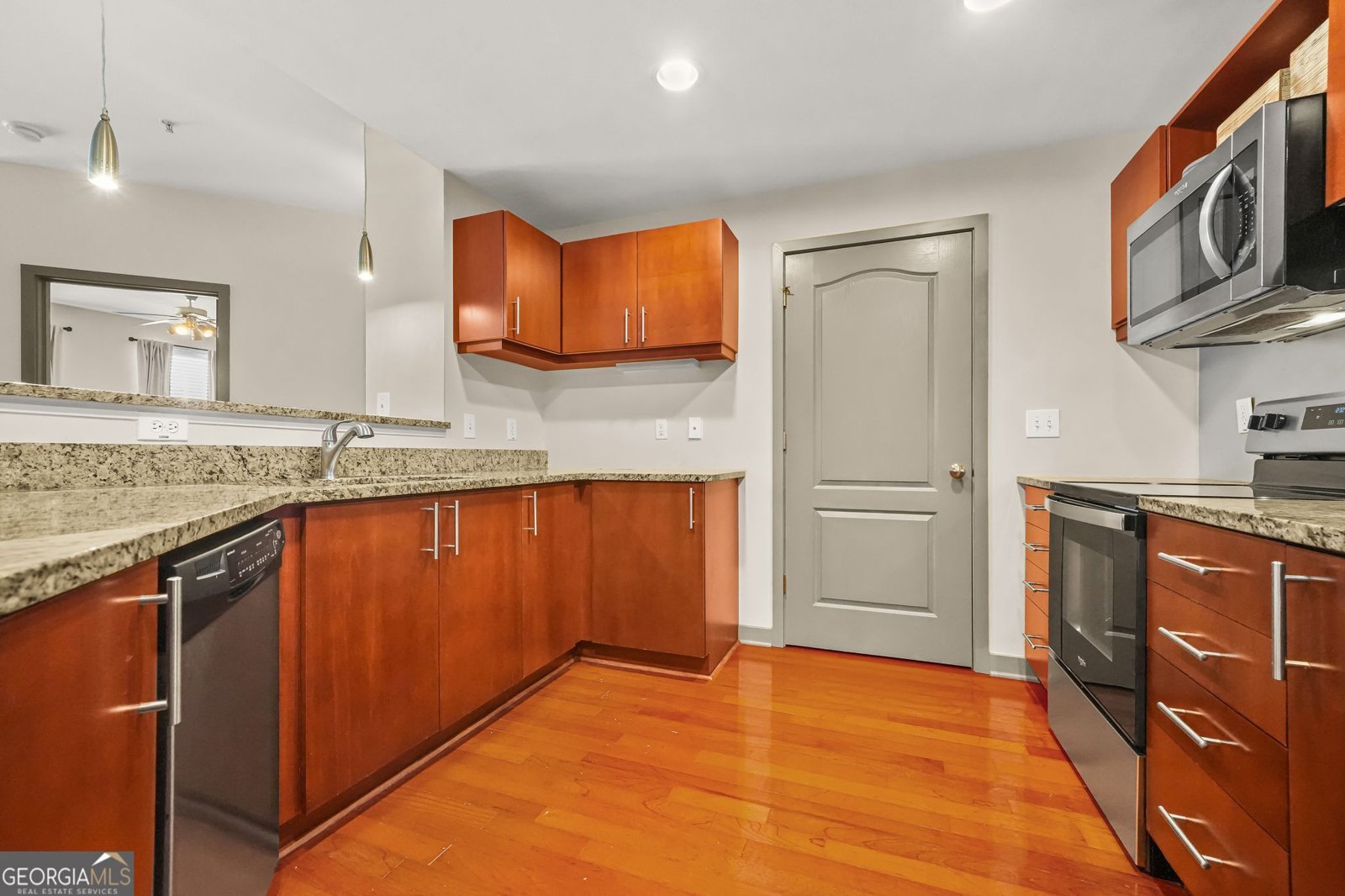 390 17th St Nw 2028 B3 Atlanta - Photo 8