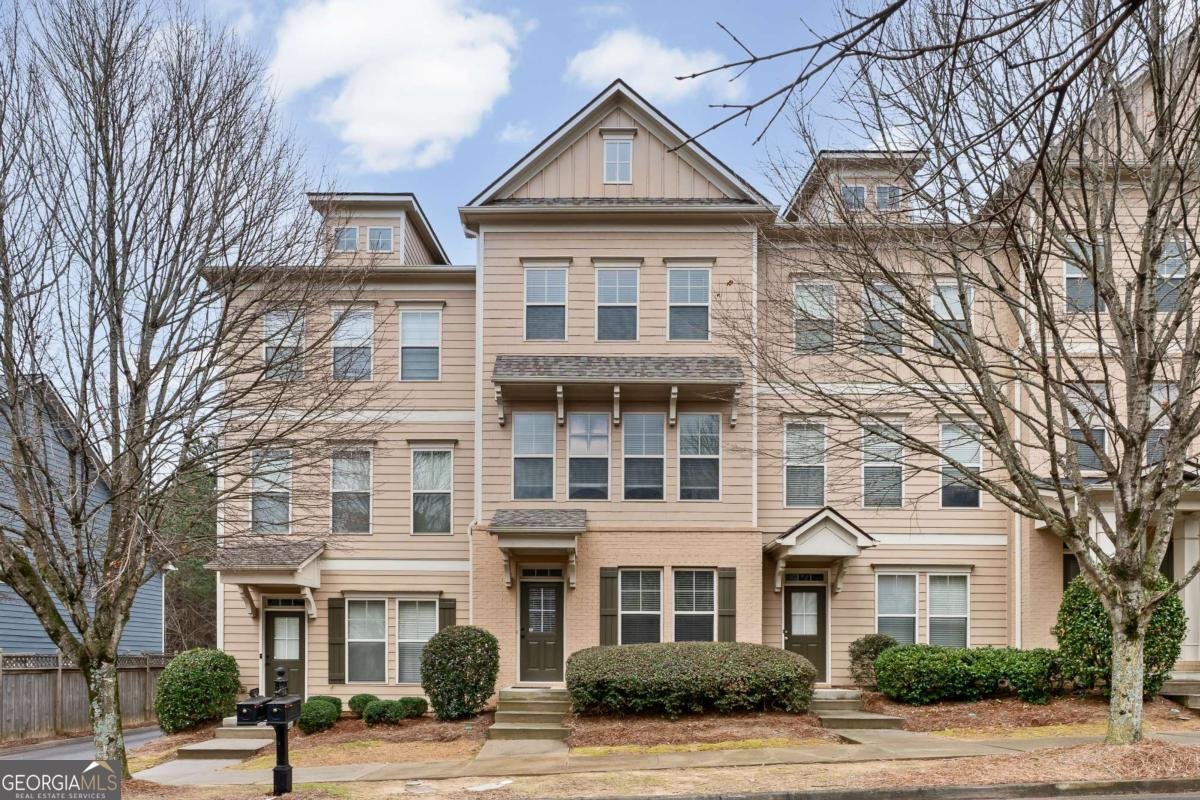 792 Village Field Court Suwanee - Photo 1