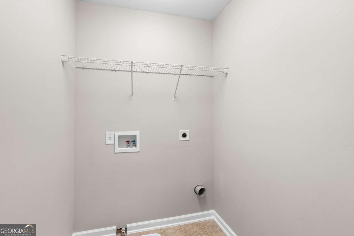 792 Village Field Court Suwanee - Photo 35