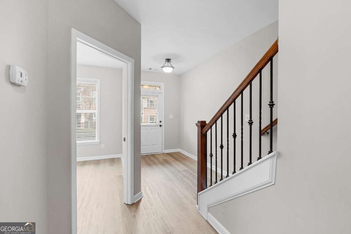 792 Village Field Court Suwanee - Photo 7