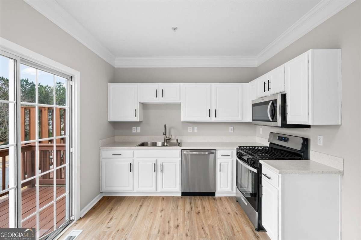 1202 Charleston Court Woodstock - Photo 18