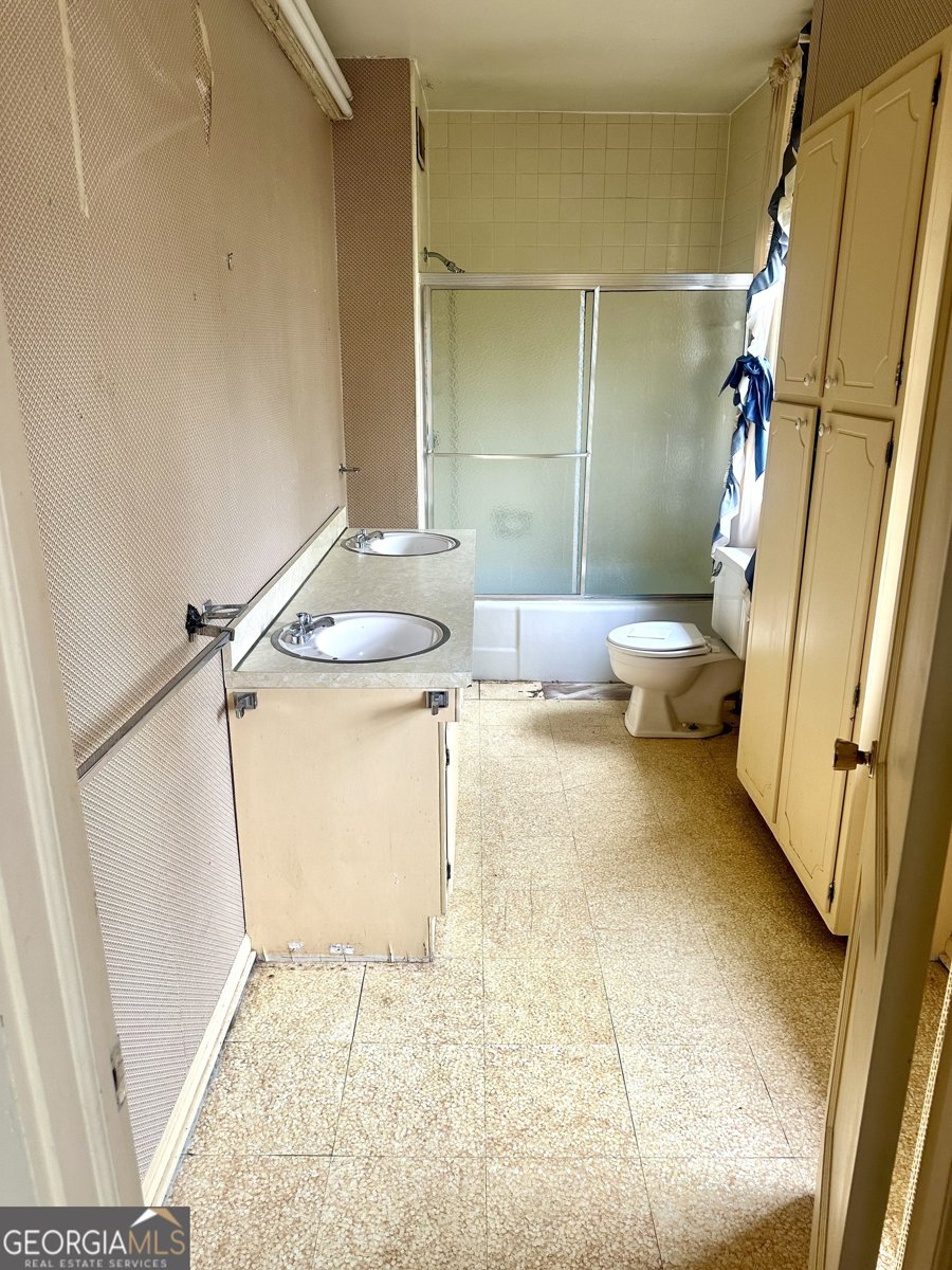 550 Hill St Griffin - Photo 39