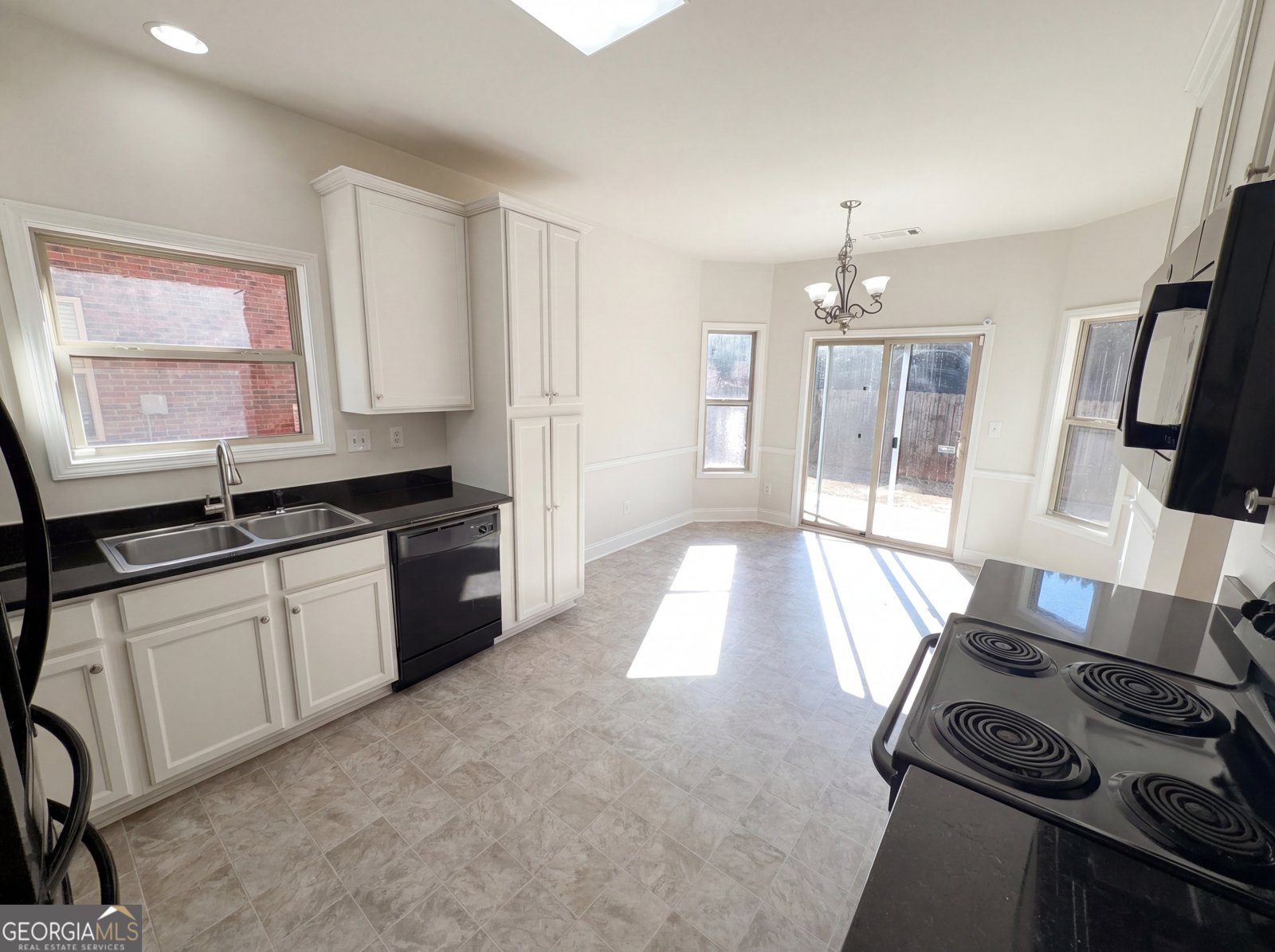 164 Thorncrest Court Tucker - Photo 16