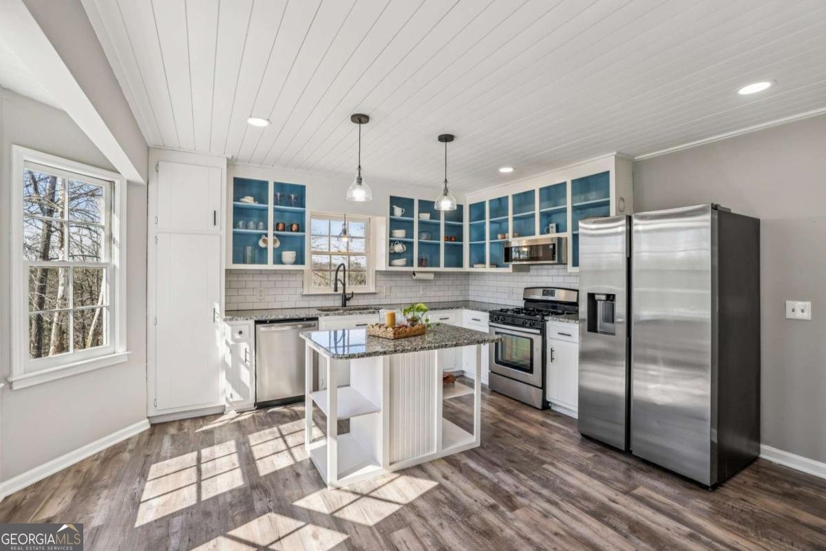 504 Tara Court Woodstock - Photo 10