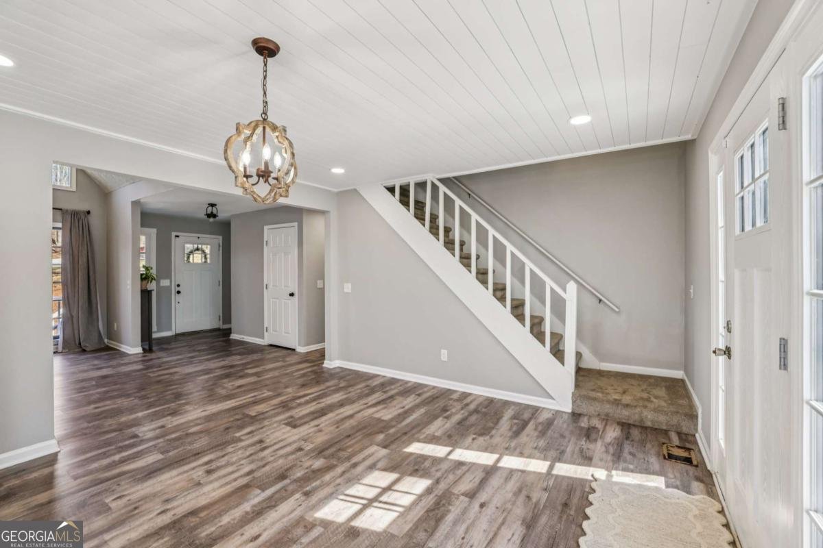 504 Tara Court Woodstock - Photo 13