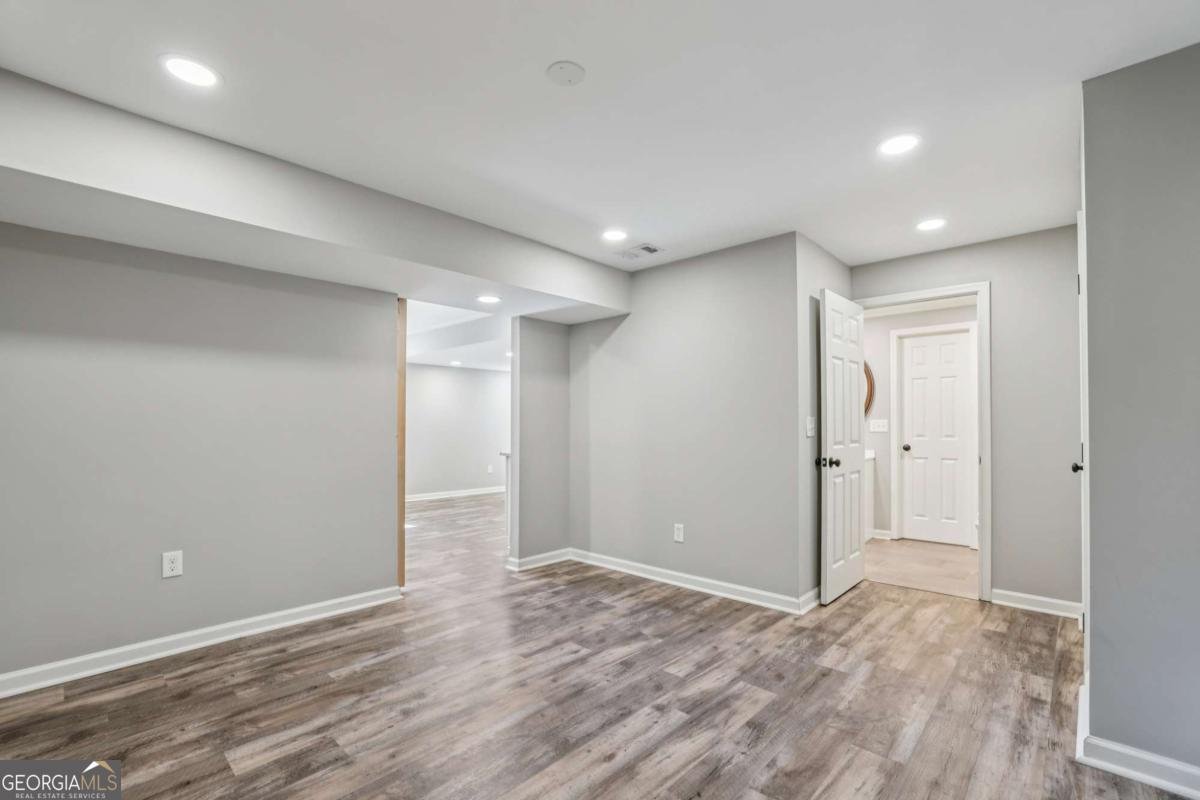 504 Tara Court Woodstock - Photo 31