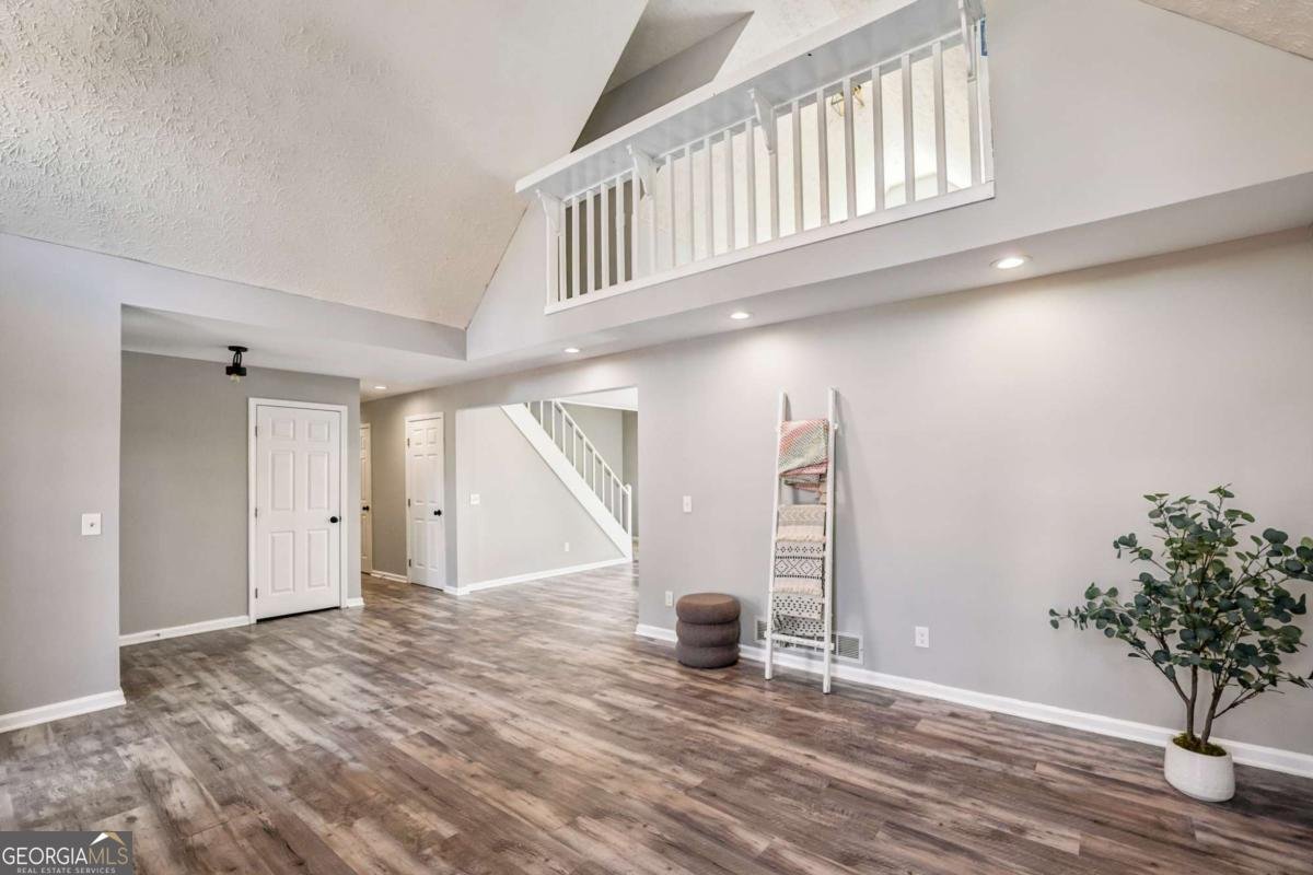 504 Tara Court Woodstock - Photo 7