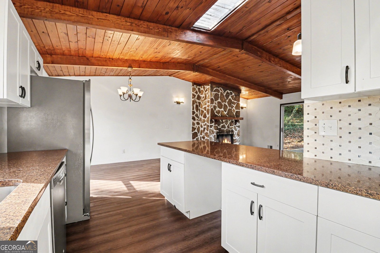 3210 Valley Bluff Drive Atlanta - Photo 11