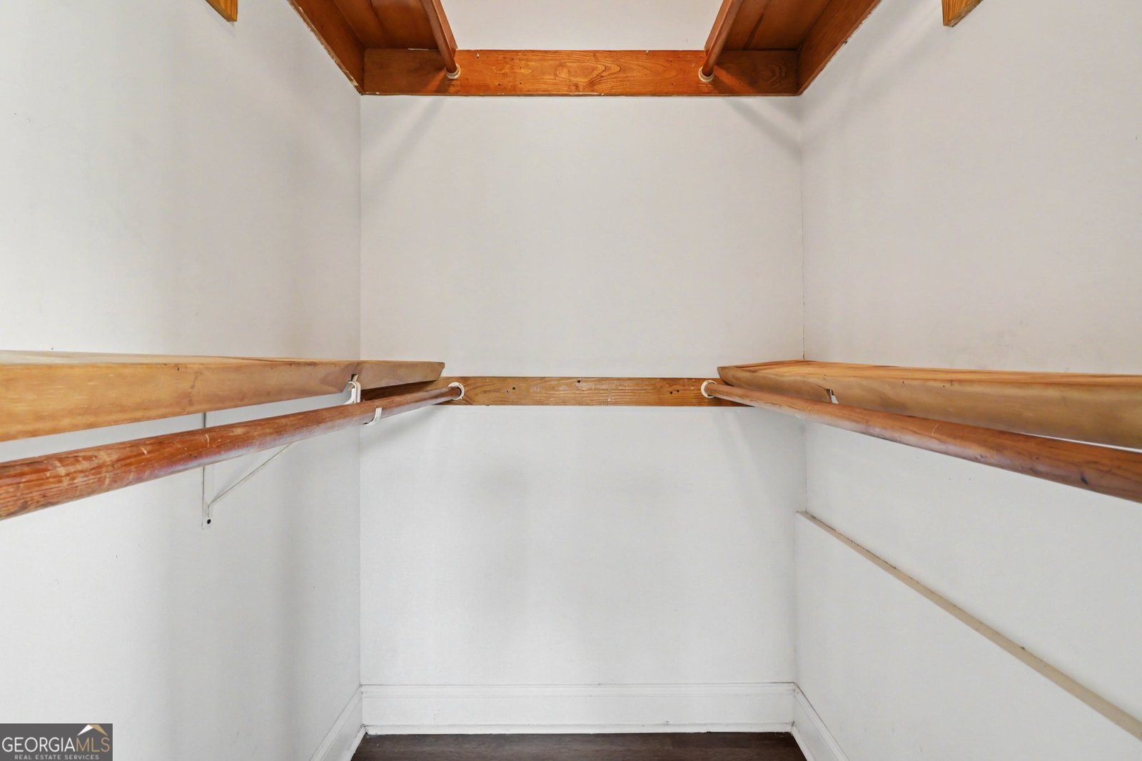 3210 Valley Bluff Drive Atlanta - Photo 14