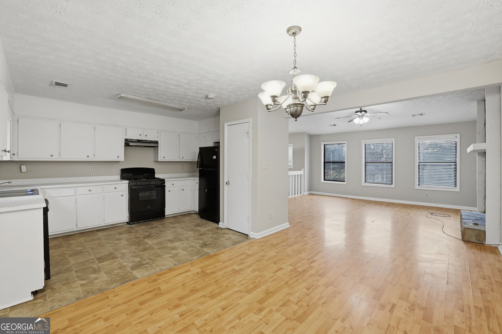 5447 Pepperwood Court Stone Mountain - Photo 17