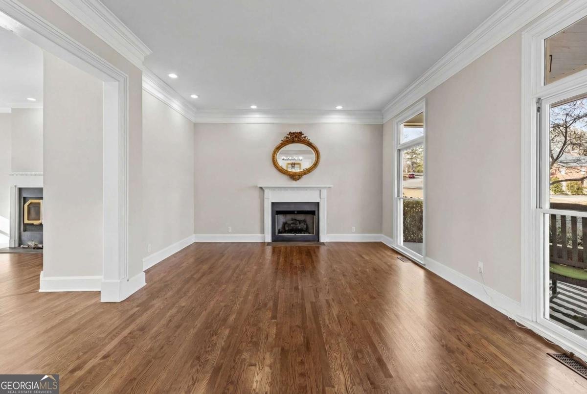 6396 Loch Arbor Drive Flowery Branch - Photo 12