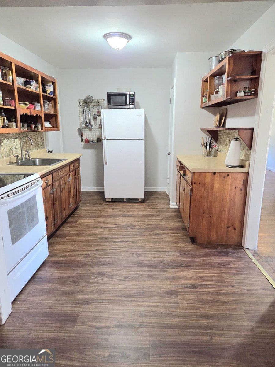 2608 Westchester Drive East Point - Photo 10