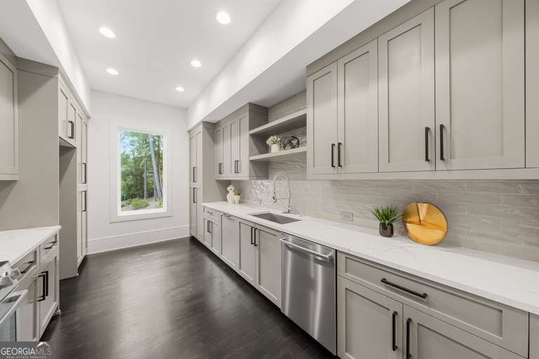 5211 Powers Ferry Road Sandy Springs - Photo 11