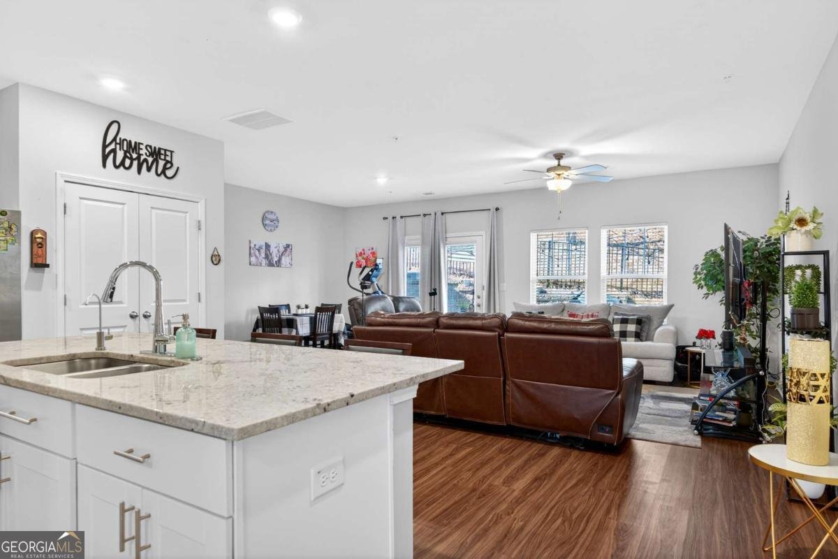 1318 Vayda Court Marietta - Photo 9