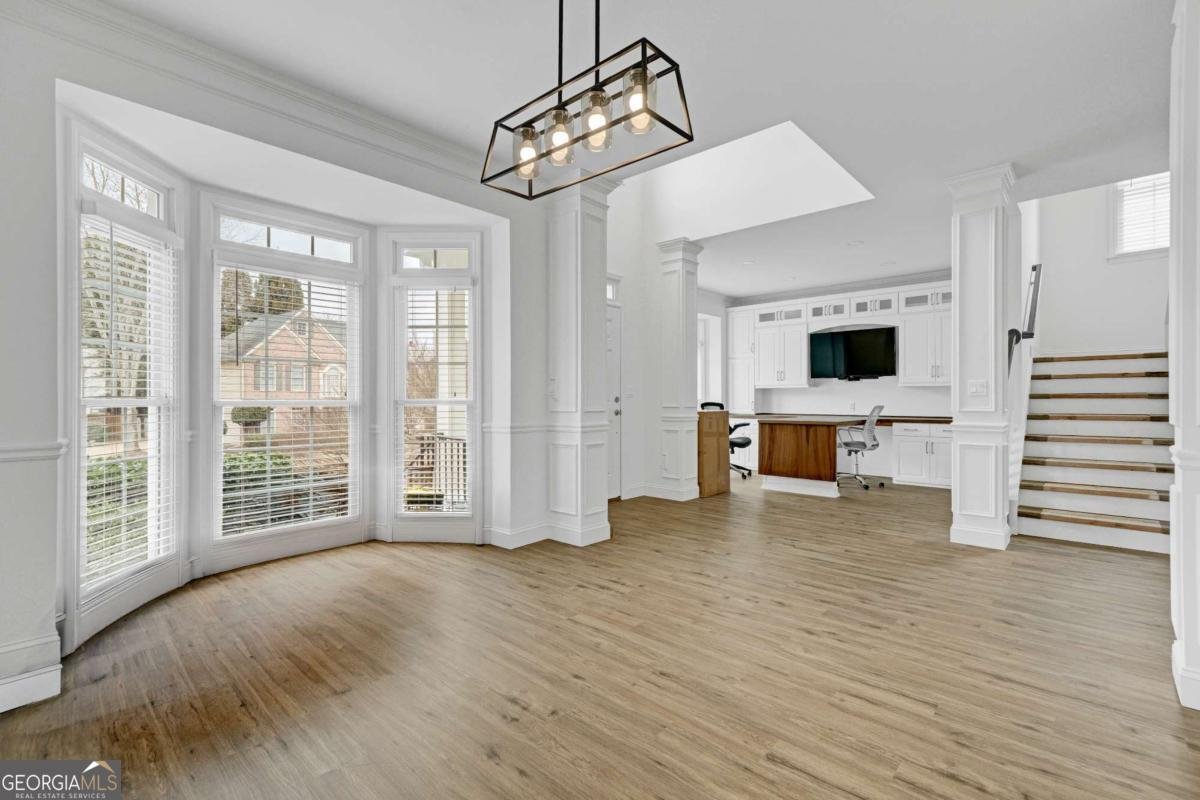 9035 Sandorn Drive Roswell - Photo 11