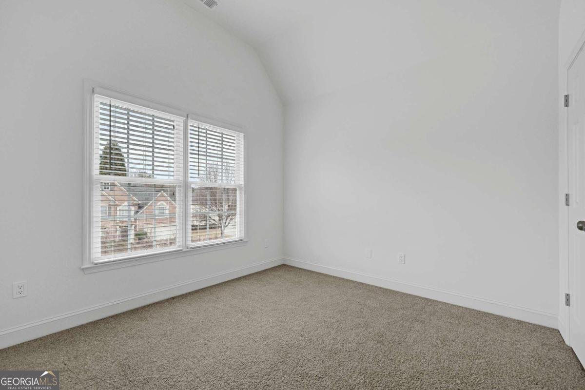 9035 Sandorn Drive Roswell - Photo 18