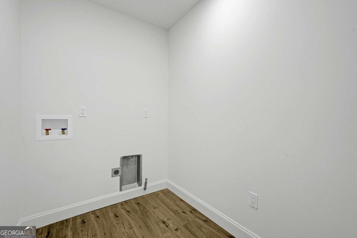 9035 Sandorn Drive Roswell - Photo 21