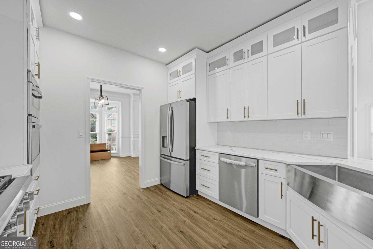 9035 Sandorn Drive Roswell - Photo 8