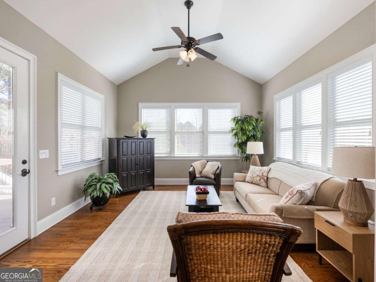 3015 Manorview Lane Milton - Photo 10