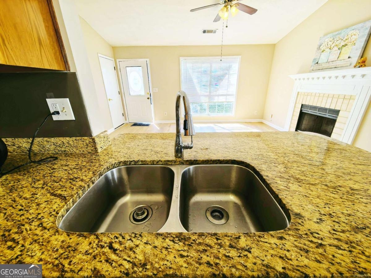 1305 Shelton Way Lawrenceville - Photo 10