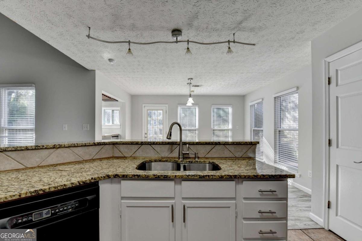 1112 Ashbury Drive Decatur - Photo 29