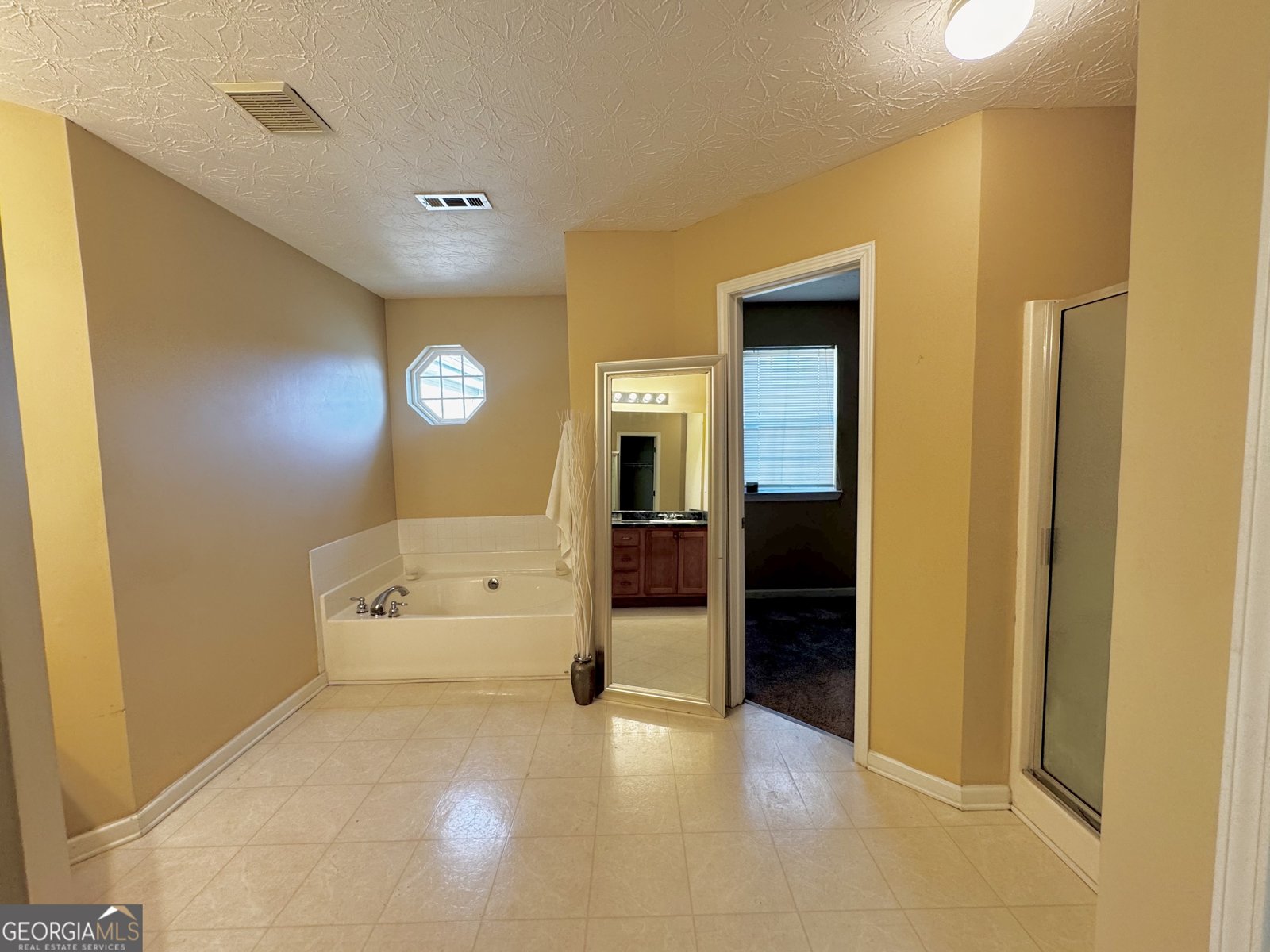 2375 Garnet Avenue Riverdale - Photo 12