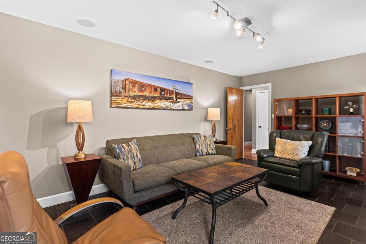 215 Gilbert Road Fayetteville - Photo 15