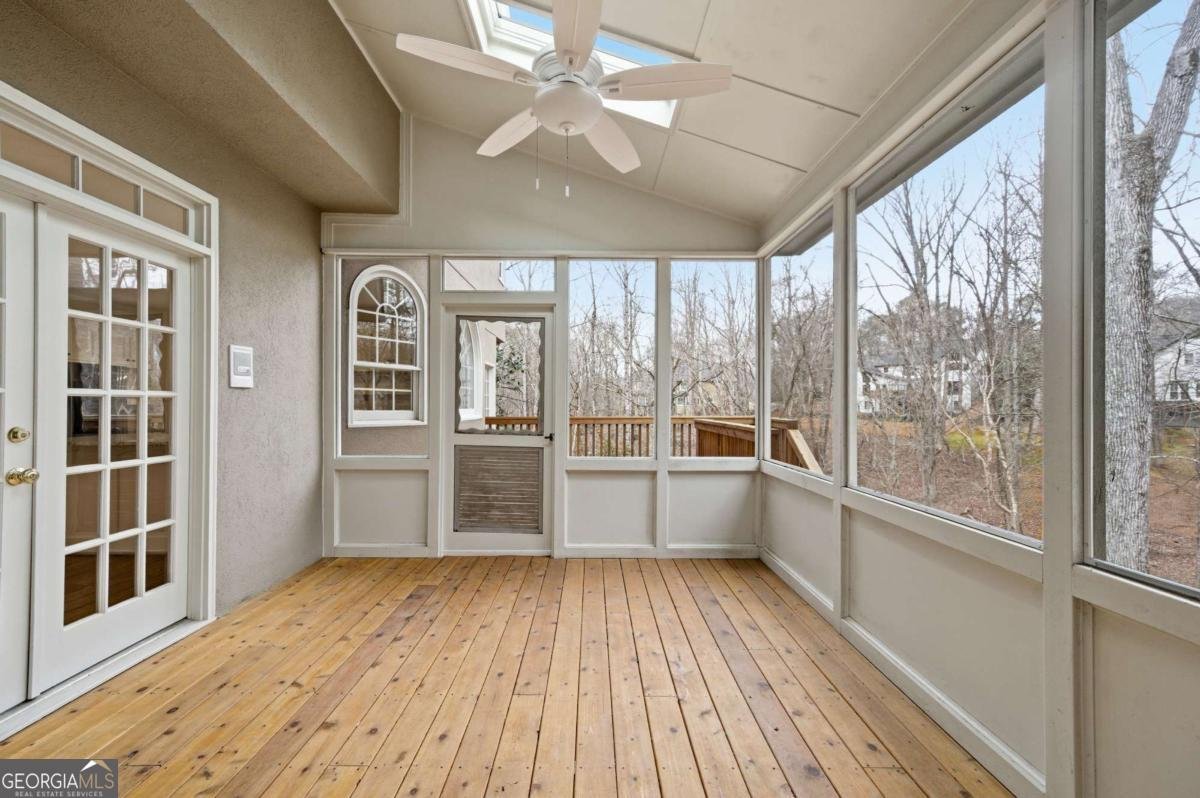 5716 Fairley Hall Court Peachtree Corners - Photo 13