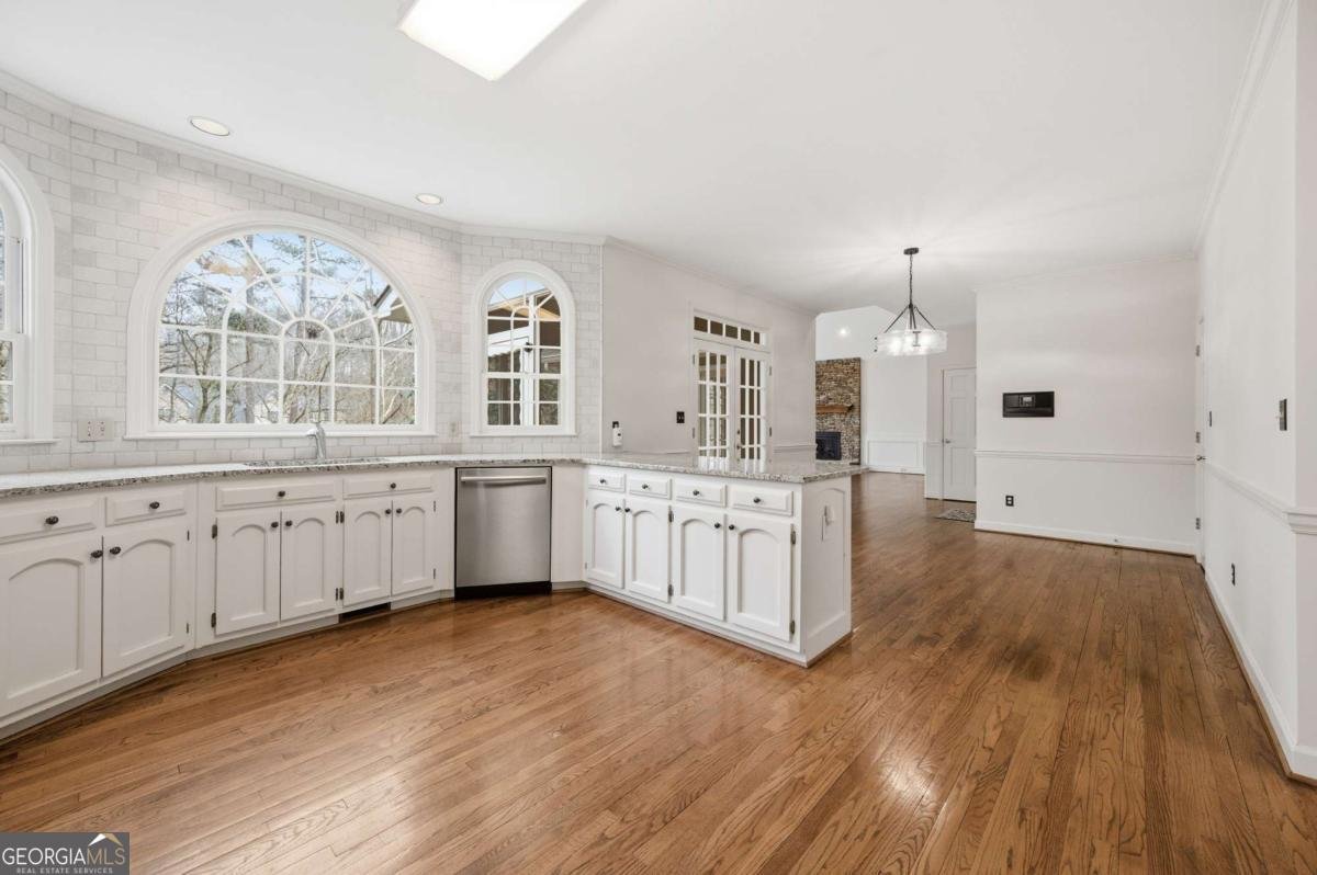 5716 Fairley Hall Court Peachtree Corners - Photo 7