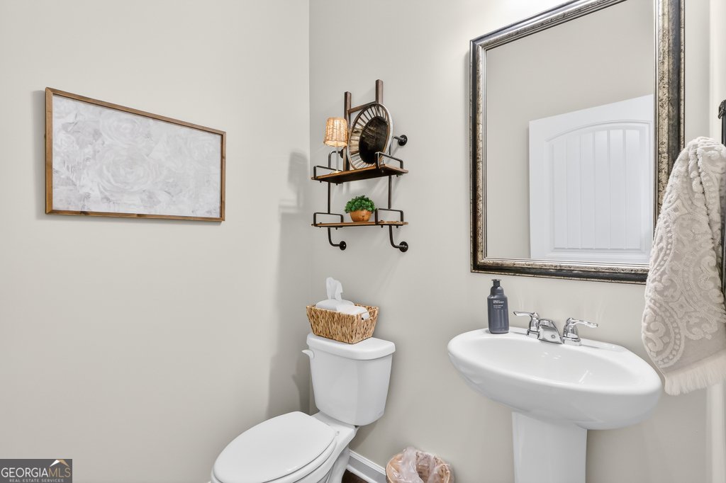 6762 Star Gaze Court Flowery Branch - Photo 8