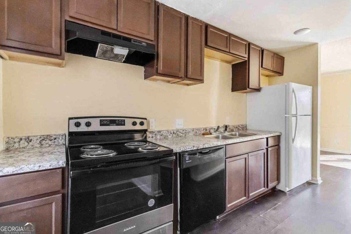 119 Plantation Circle Clarkston - Photo 11