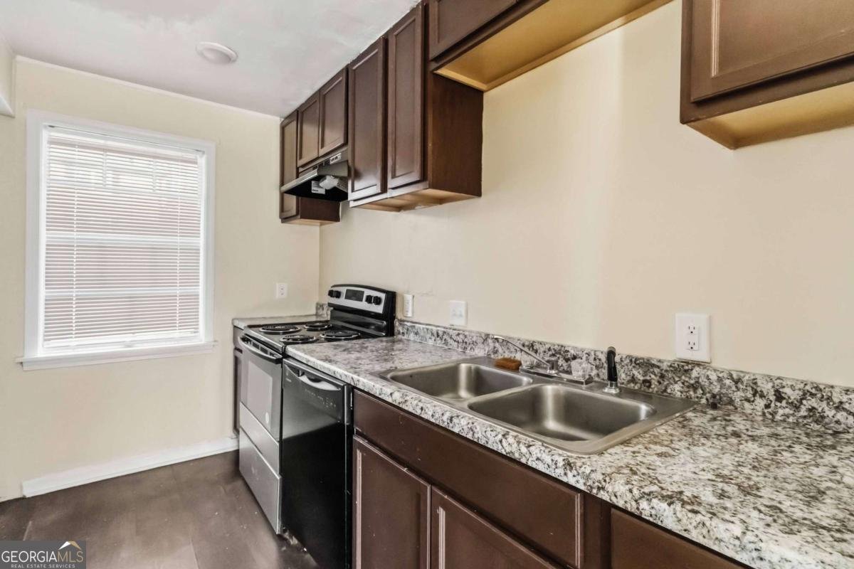 119 Plantation Circle Clarkston - Photo 12