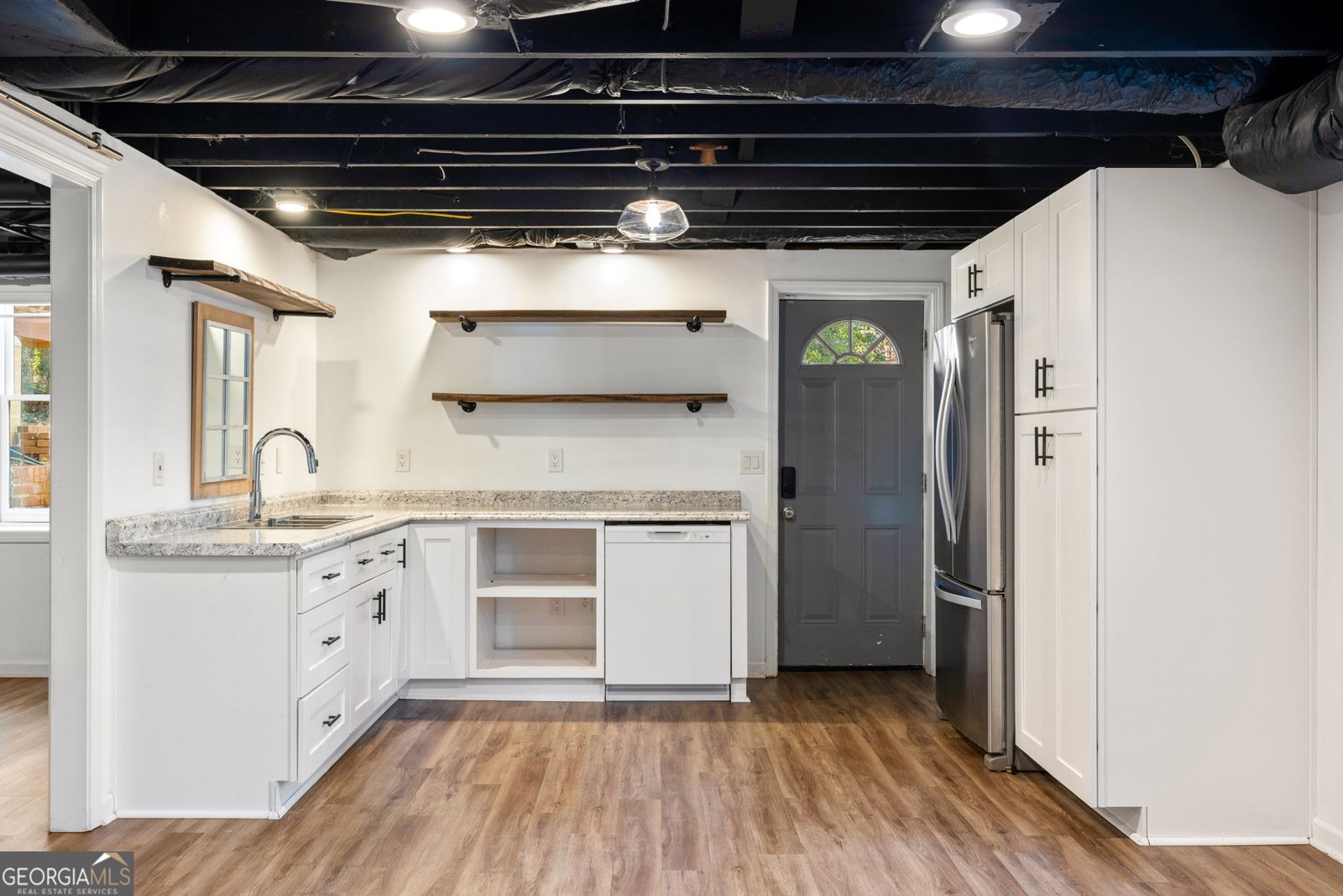 4383 Lake Breeze Drive Stone Mountain - Photo 32