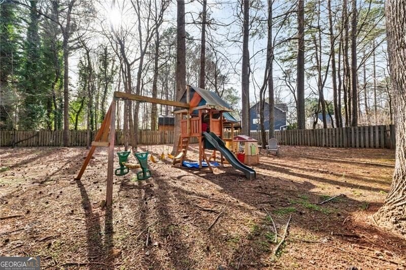 7665 Brentwood Court Cumming - Photo 10