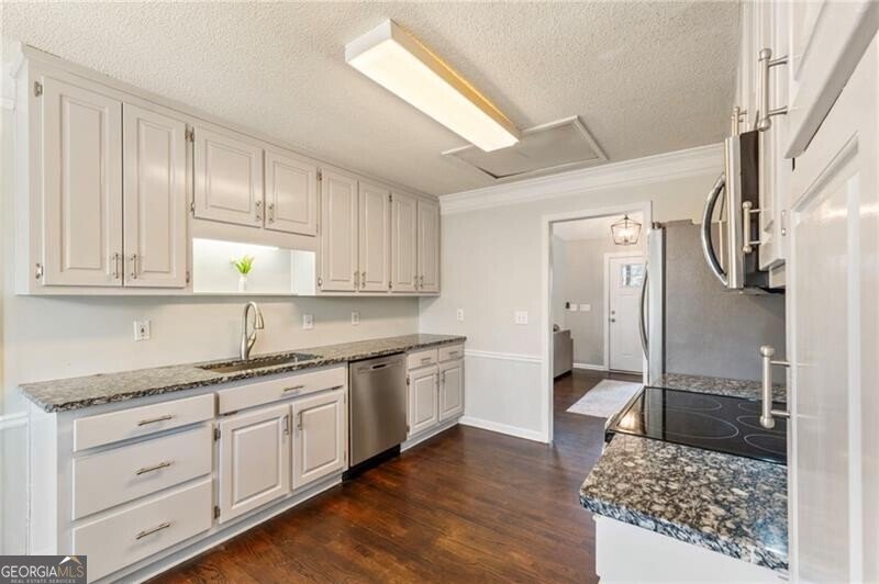 7665 Brentwood Court Cumming - Photo 6