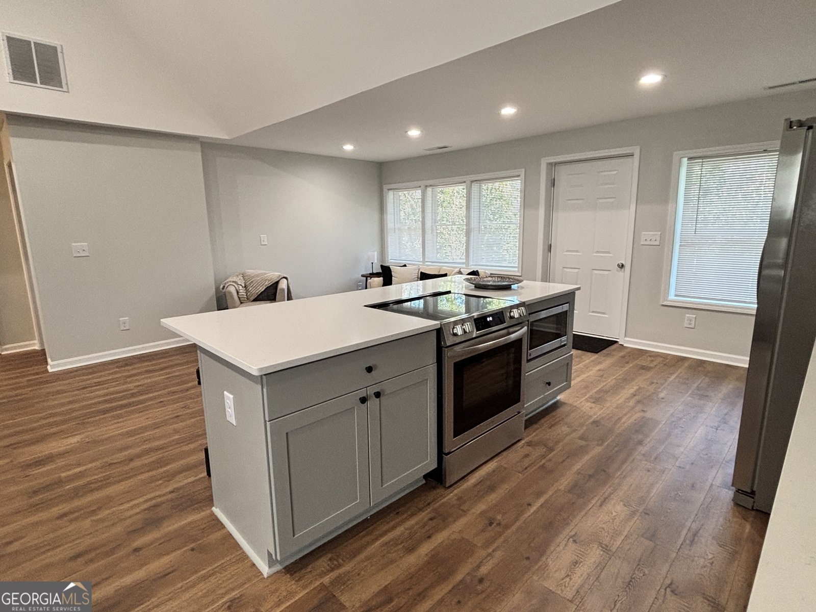 1739 Carter Circle Atlanta - Photo 6