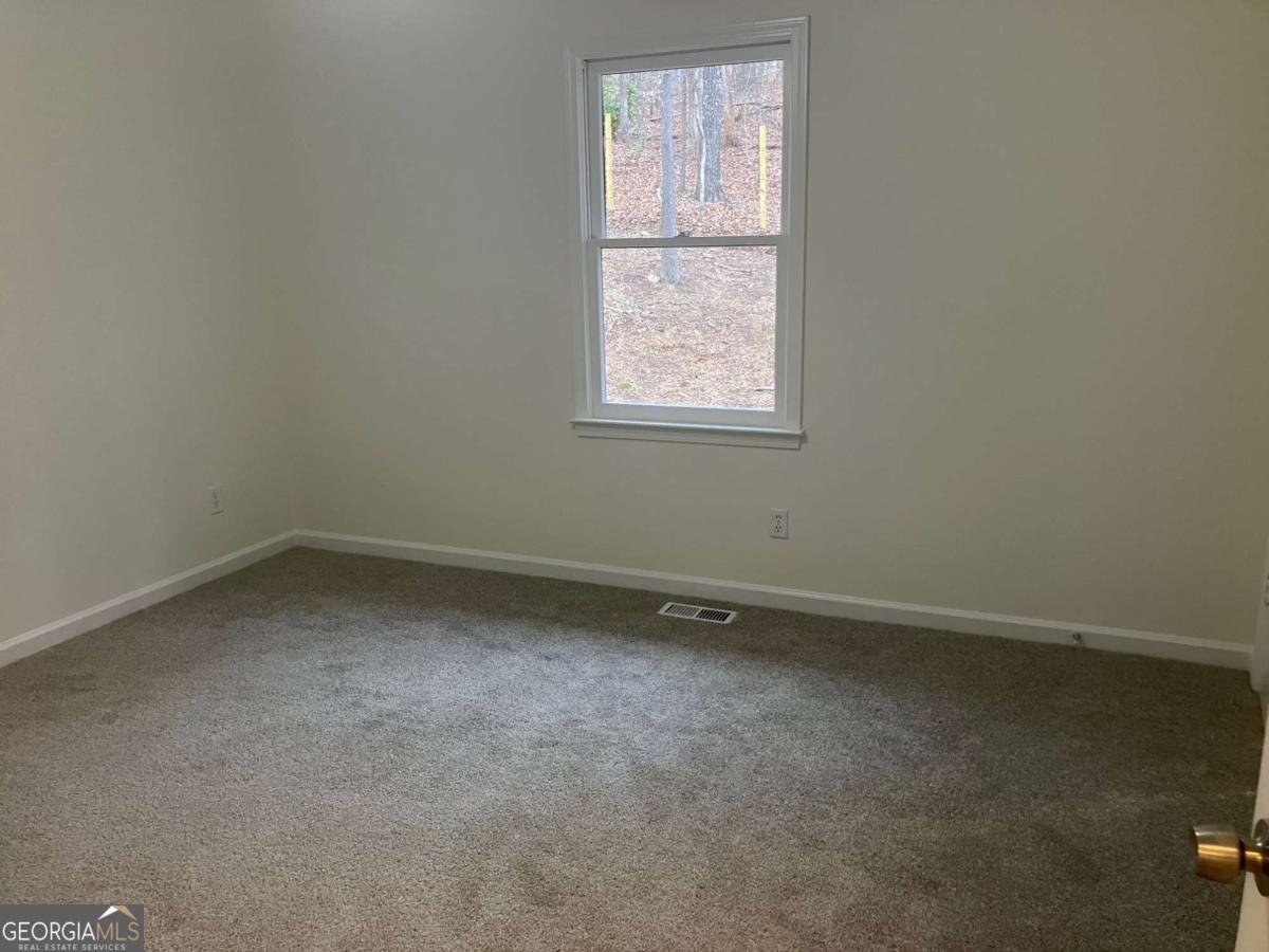 8510 Lynn Drive Gainesville - Photo 13