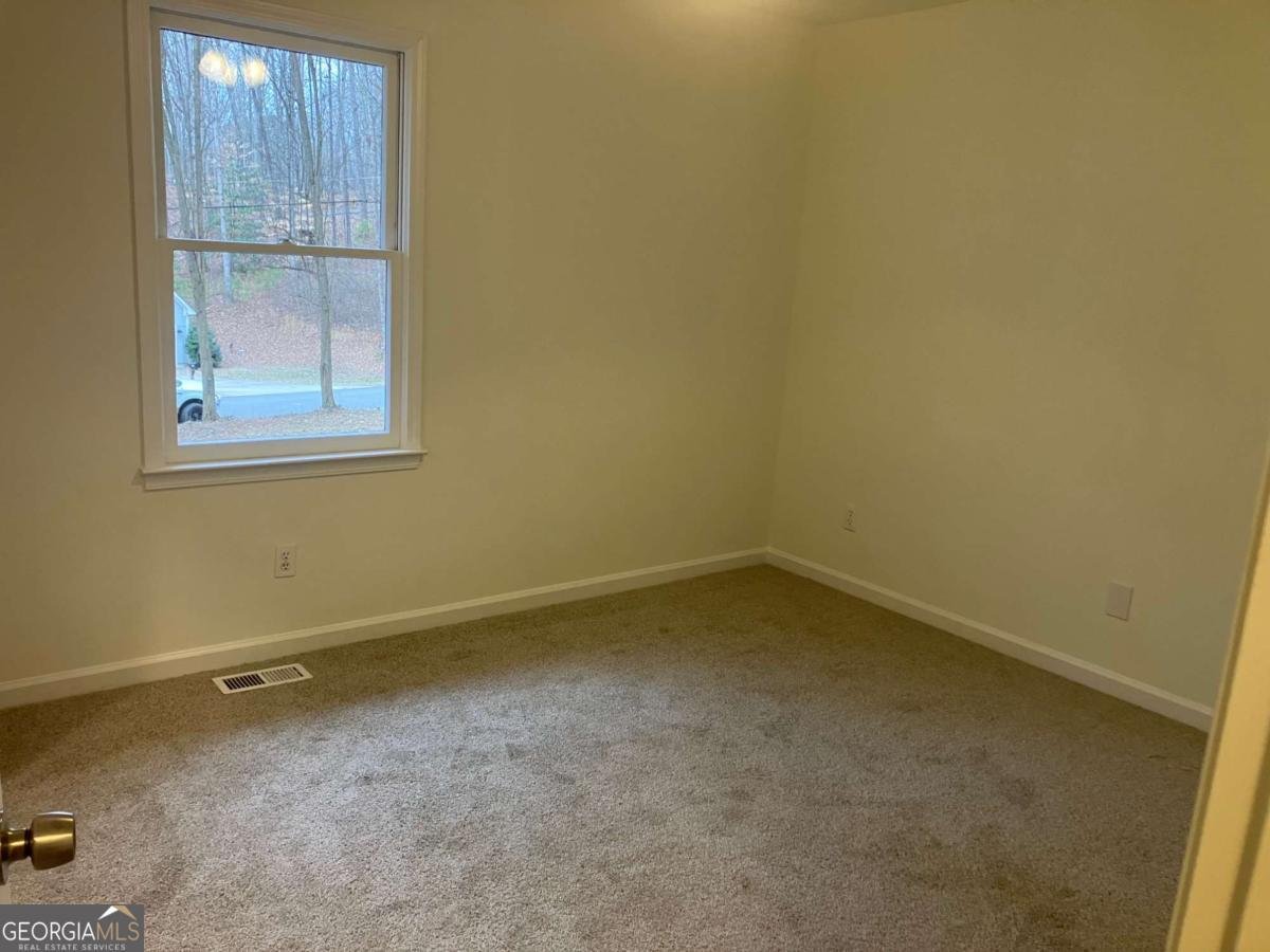 8510 Lynn Drive Gainesville - Photo 15