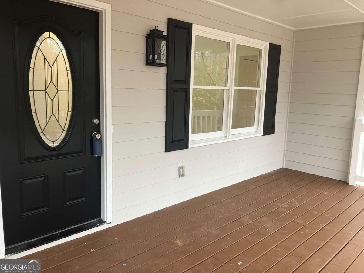 8510 Lynn Drive Gainesville - Photo 6