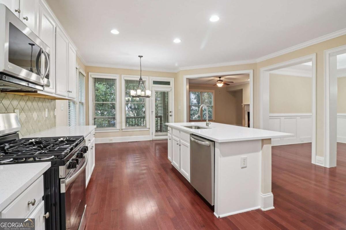 189 Privet Circle Suwanee - Photo 9