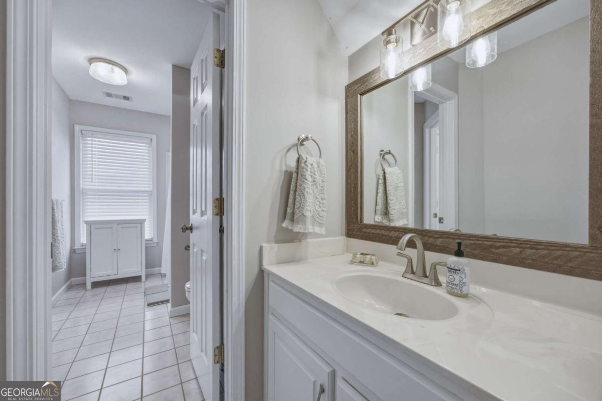 200 Mayglen Court Woodstock - Photo 24