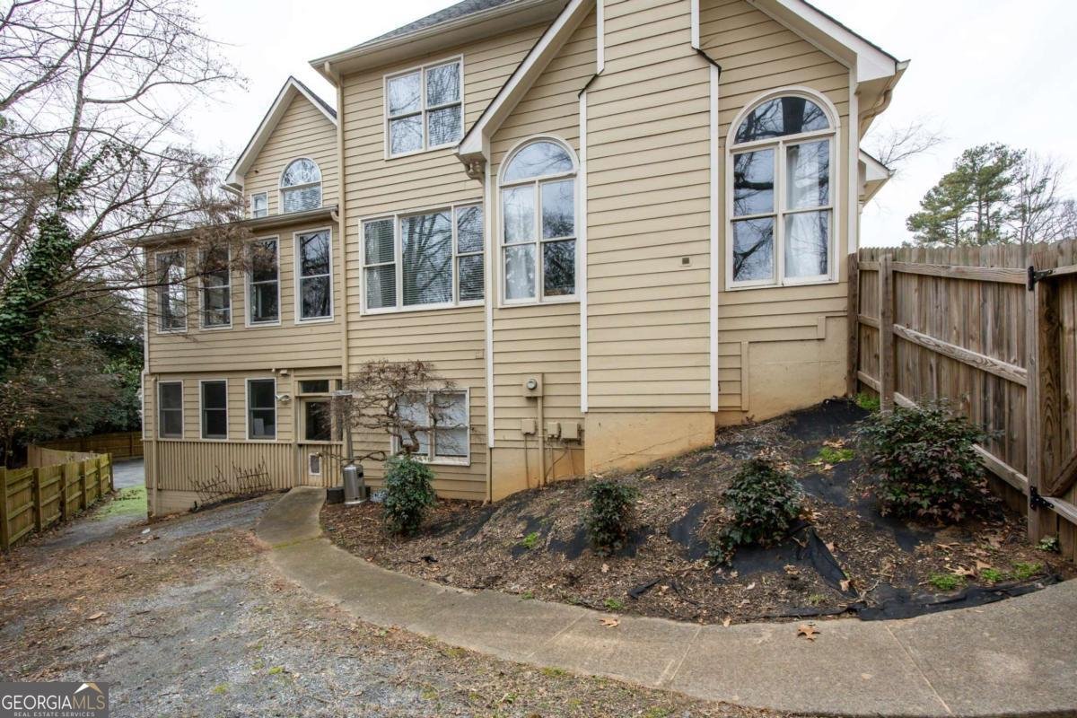 200 Mayglen Court Woodstock - Photo 39