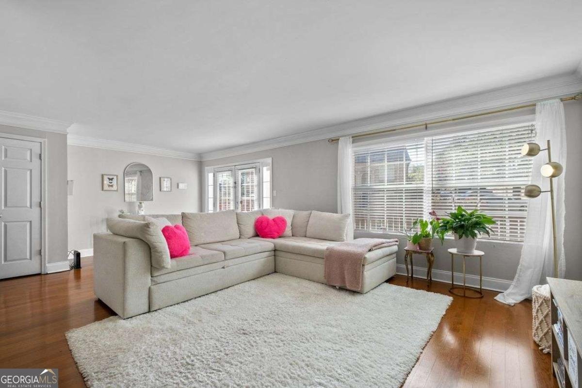 6980 Roswell Road Atlanta - Photo 1